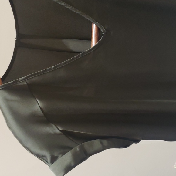 NWOT New york and co army green XXL top - Picture 4 of 10